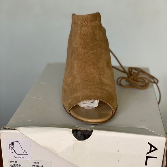 ALDO - ZANECA Bootie - size 10 - Picture 2 of 4